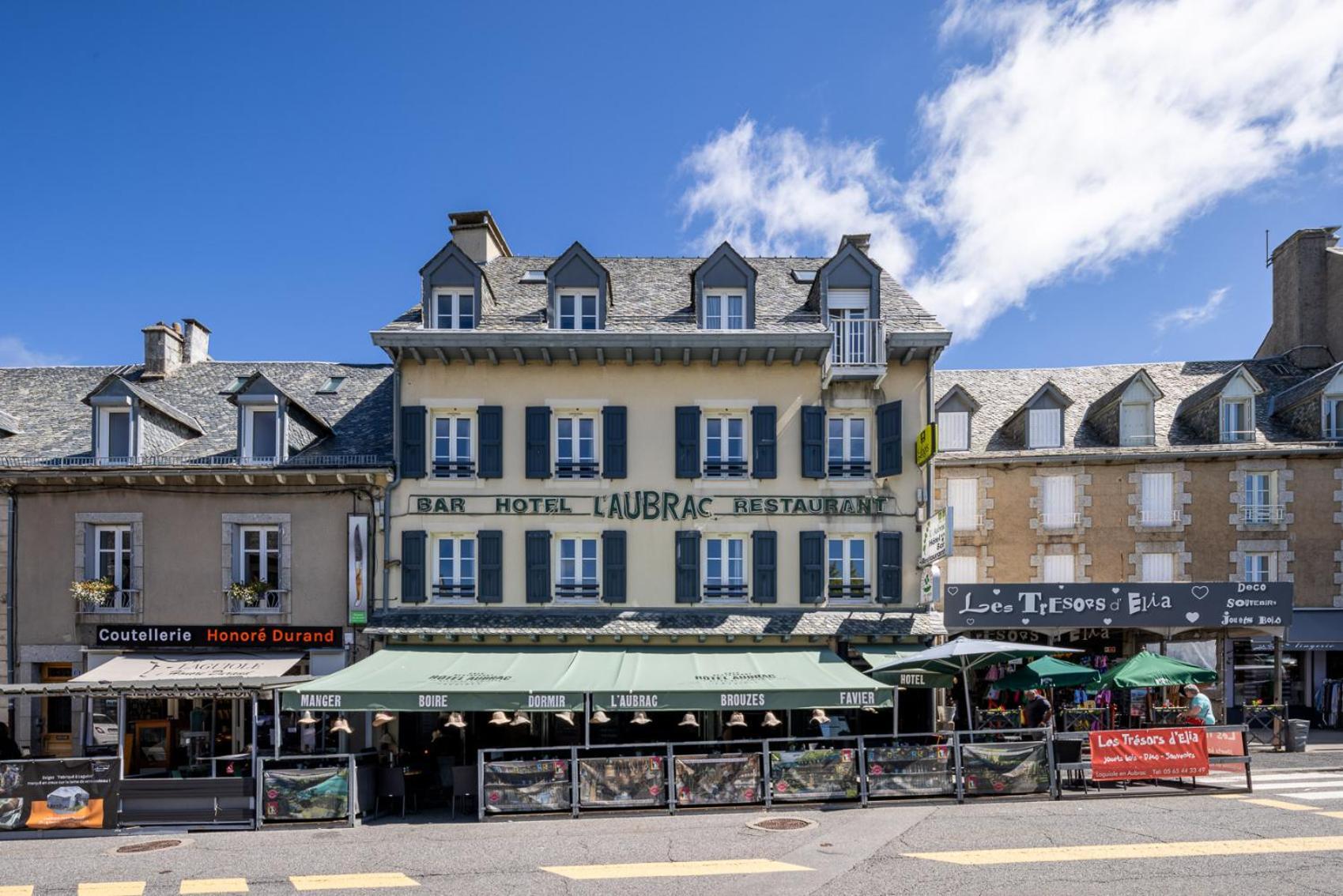 Hotel-Restaurant Logis L'Aubrac لاغيول المظهر الخارجي الصورة