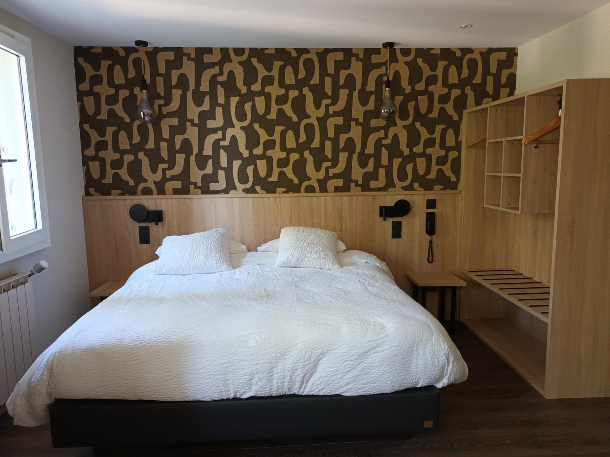 Hotel-Restaurant Logis L'Aubrac لاغيول المظهر الخارجي الصورة