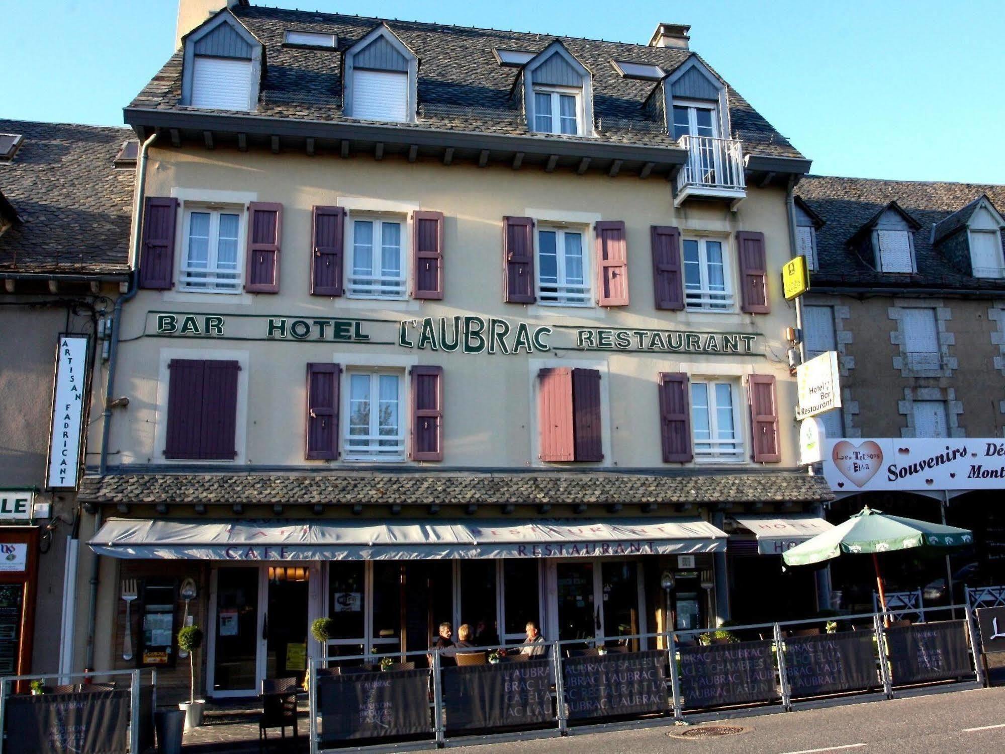 Hotel-Restaurant Logis L'Aubrac لاغيول المظهر الخارجي الصورة